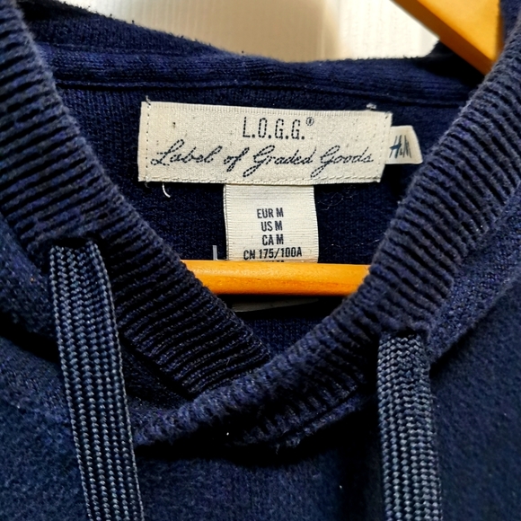 H&M sweater hoodie (M) - Picture 2 of 3